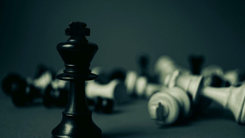 雷火电竞深度解析：推牌九布局技巧与买球对冲策略的实战运用